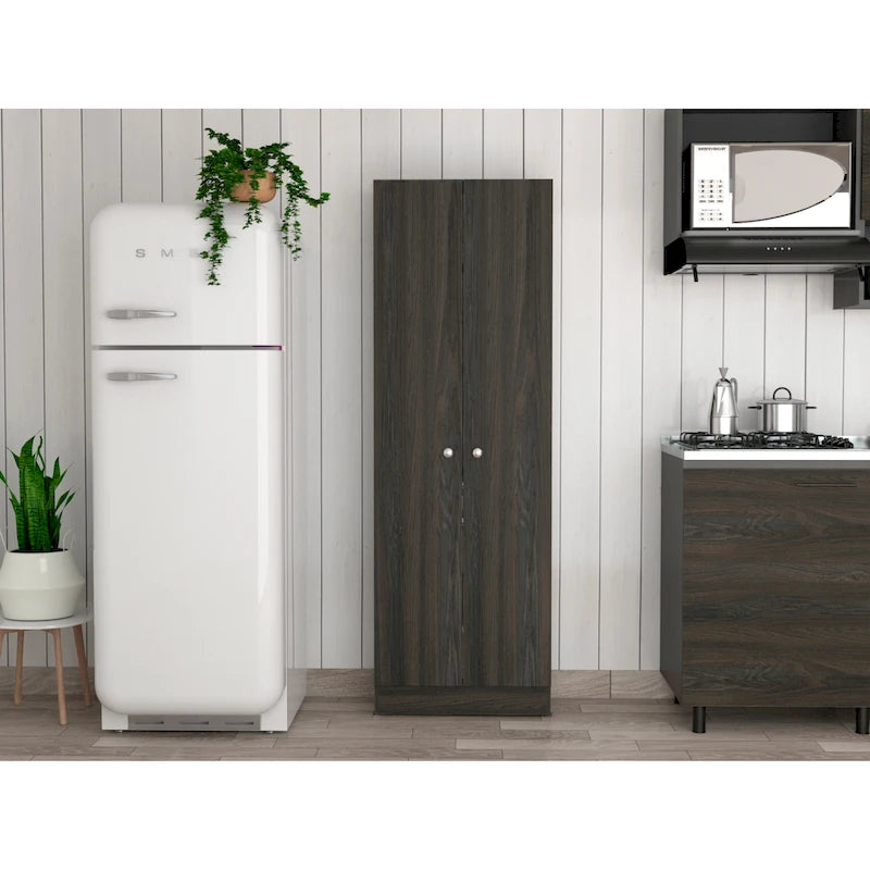 Armoire de rangement haute à double porte avec 5 étagères intérieures et poignées chromées