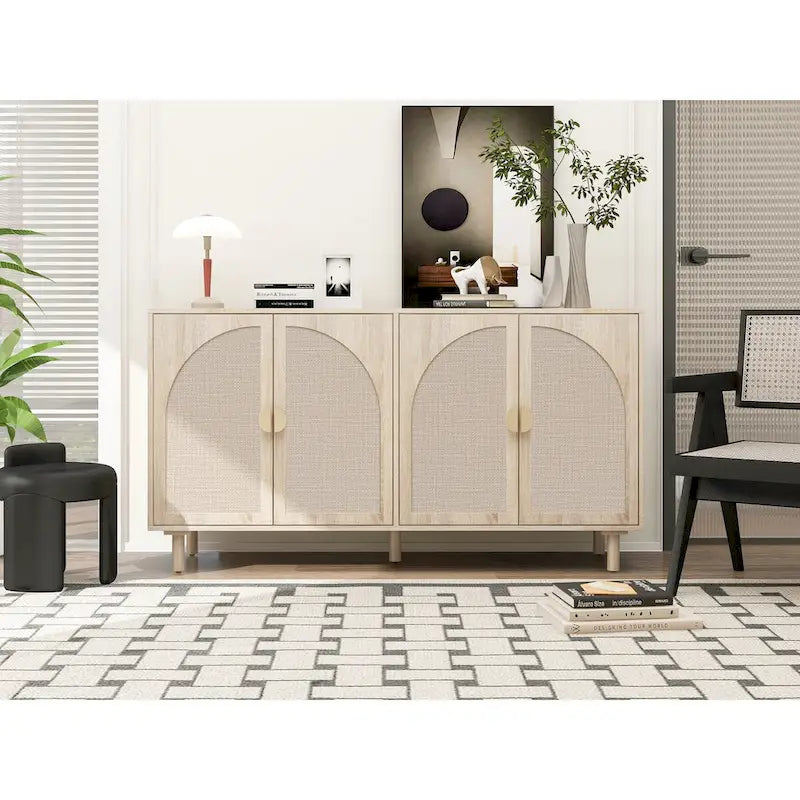 Buffet 4 portes avec panneaux en rotin arqués et pieds en bois massif
