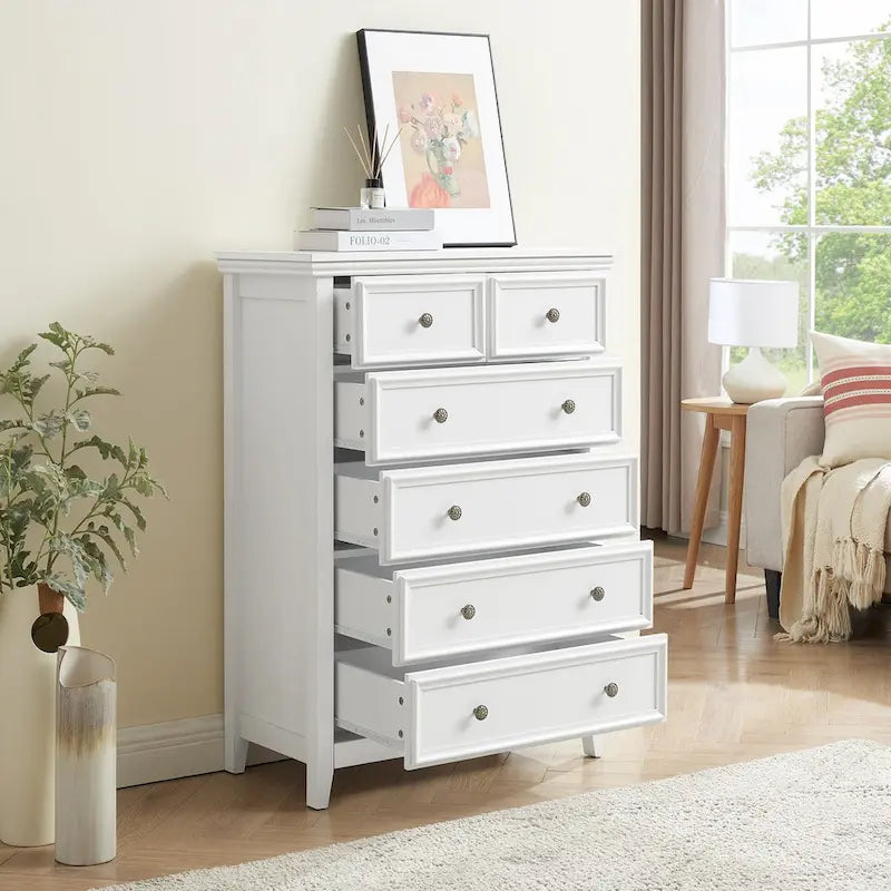 Commode haute traditionnelle à 6 tiroirs avec finition grain de bois et poignées sculptées