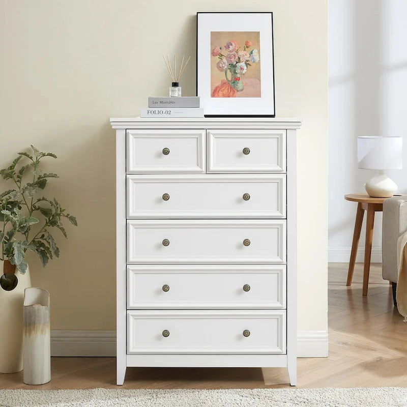 Commode haute traditionnelle à 6 tiroirs avec finition grain de bois et poignées sculptées