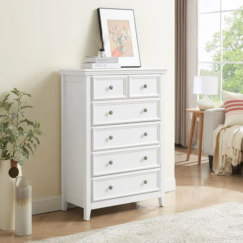 Commode haute traditionnelle à 6 tiroirs avec finition grain de bois et poignées sculptées