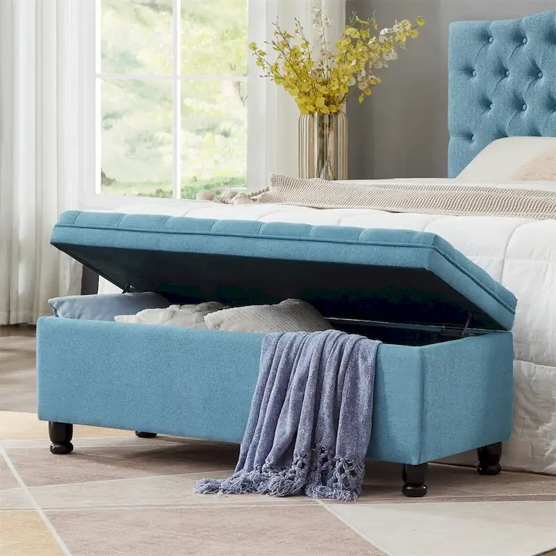 Banc de rangement capitonné avec couvercle à charnière et pieds tournés en bois
