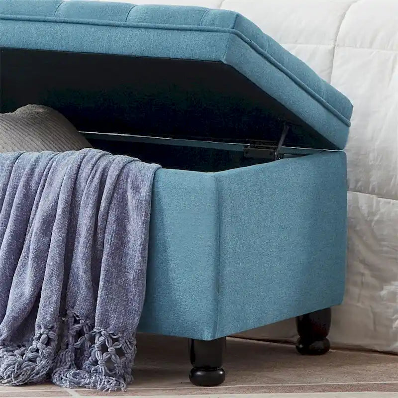 Banc de rangement capitonné avec couvercle à charnière et pieds tournés en bois
